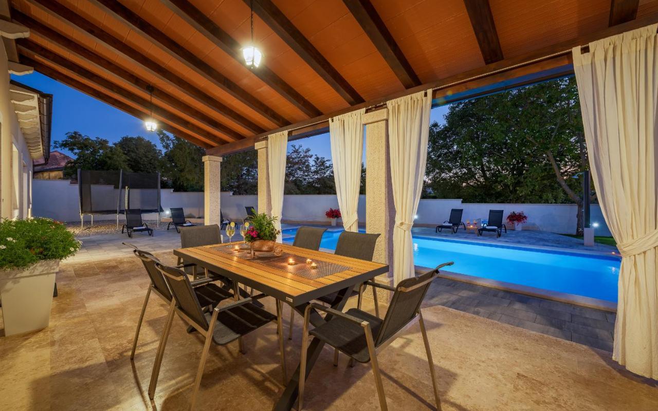 Villa Desapemani Žminj Zewnętrze zdjęcie
