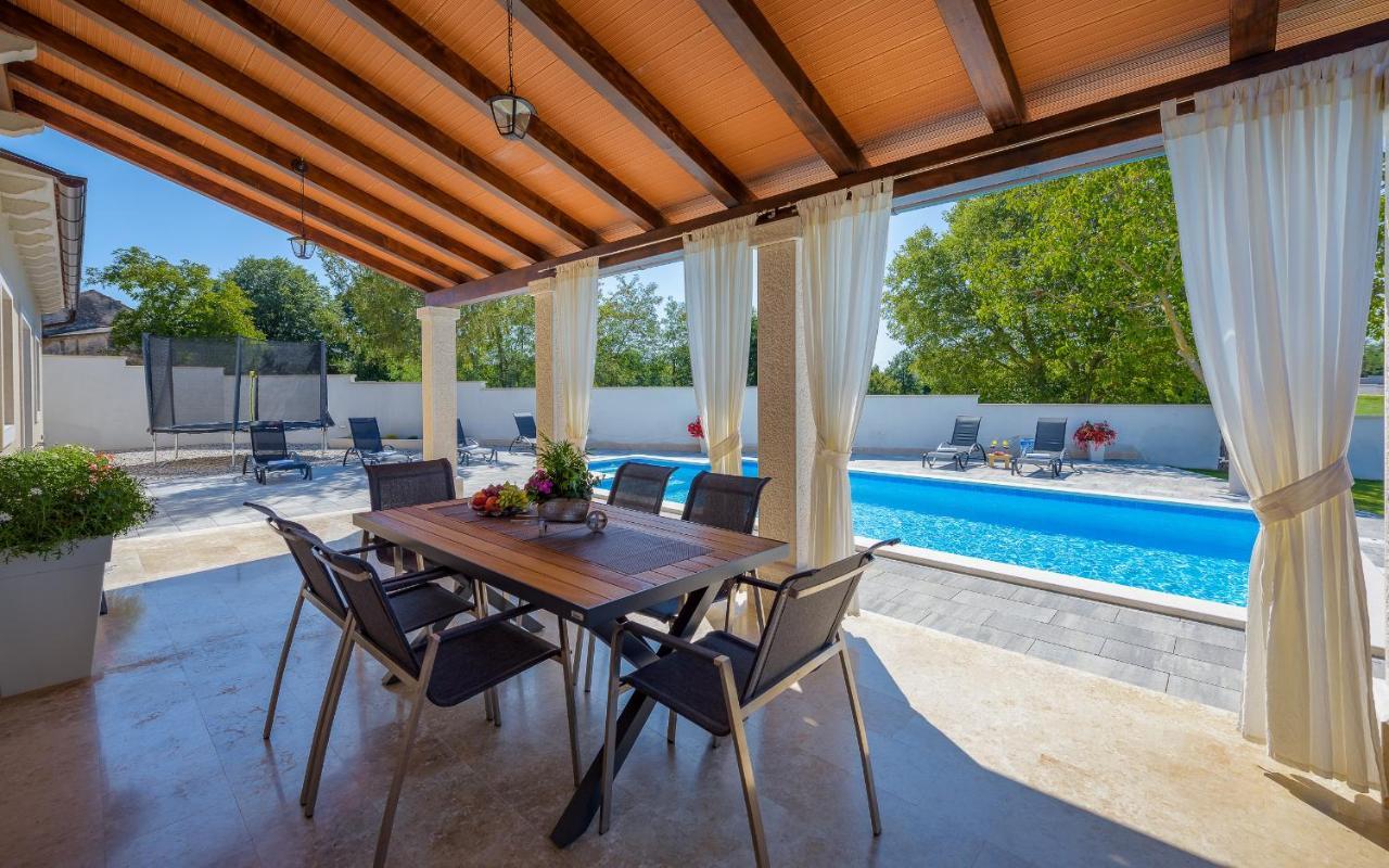 Villa Desapemani Žminj Zewnętrze zdjęcie