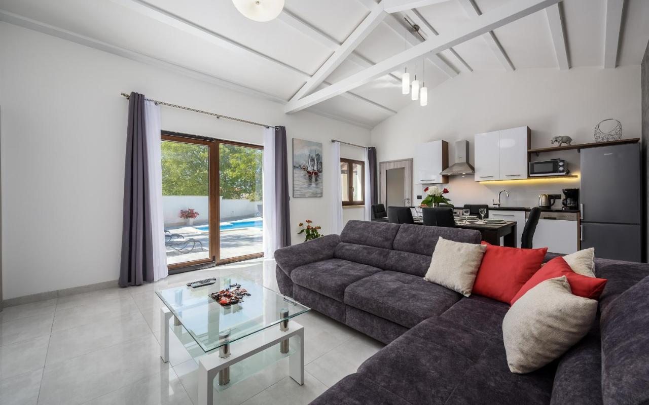 Villa Desapemani Žminj Zewnętrze zdjęcie