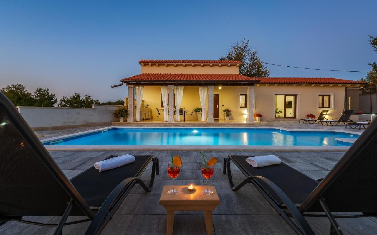 Villa Desapemani Žminj Zewnętrze zdjęcie