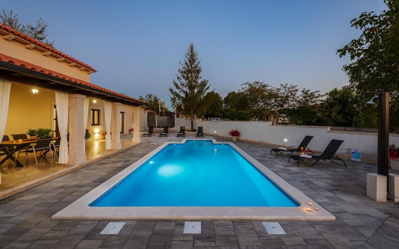 Villa Desapemani Žminj Zewnętrze zdjęcie